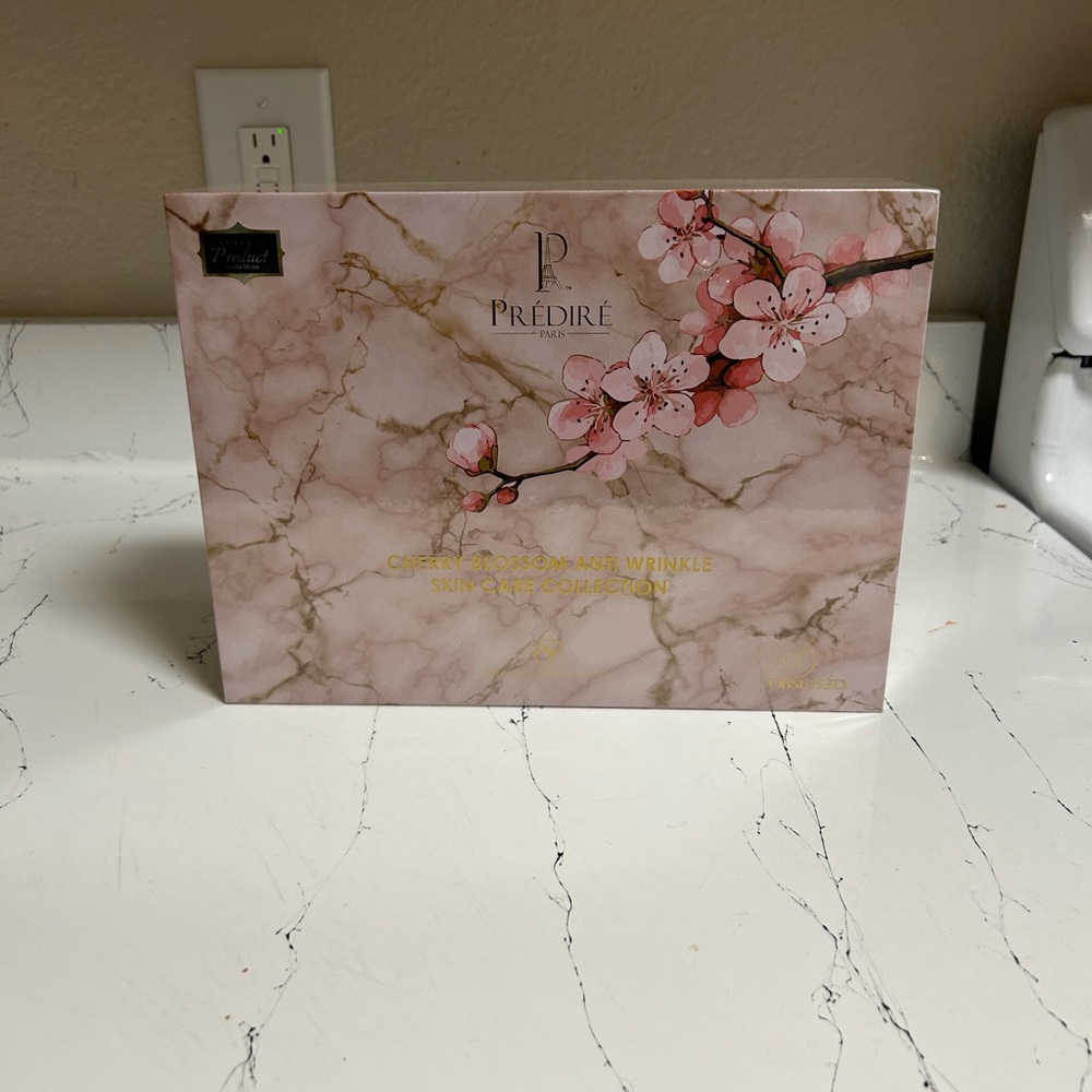 New never opened Pink and Gold Skin Care Set